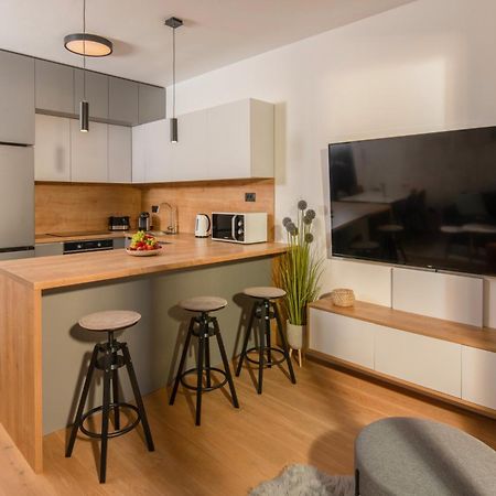 Family & Friends Pula - Top Floor - Free Parking 외부 사진