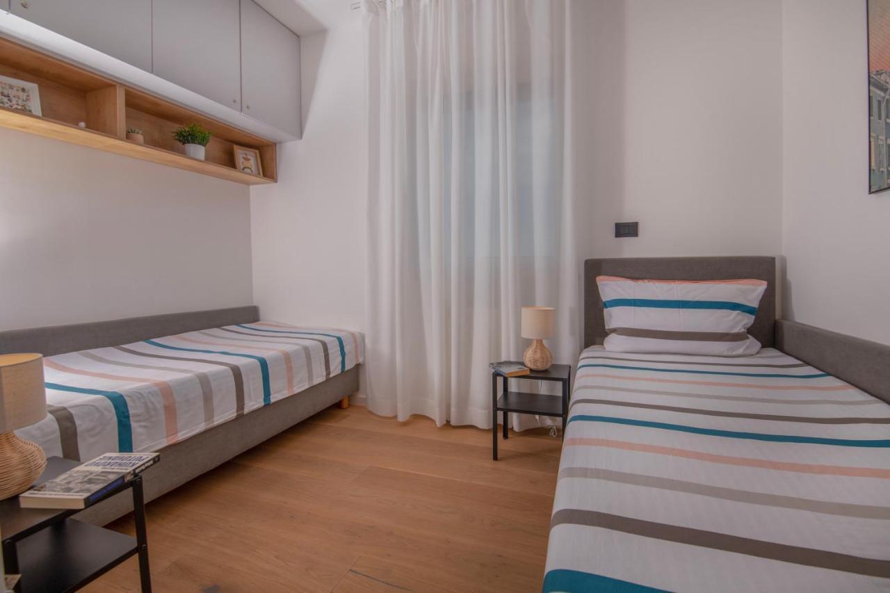 Family & Friends Pula - Top Floor - Free Parking 외부 사진